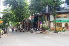 Bán nhà phố Trần Quang Diệu, Đống Đa. Vỉa hè, ô tô tránh, KD. 60m2 x MT6m x 5Tầng. 17 Tỷ