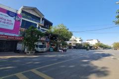 Siêu Gấp Gáp. Biệt thự sân vườn 2 tầng 200m2m đường 18m trung tâm Gia Lâm chỉ 2x nhỏ.