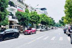 Siêu phẩm Lâm Hạ, 3 thoáng, 260m x 7 tầng, mặt tiền 45m, view hồ, dòng tiền 250tr/tháng