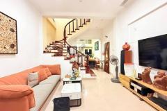Bán nhà đẹp phố Võng Thị 45m2 5tầng mặt tiền 4m 10.8 tỷ Tây Hồ tương lai mặt phố