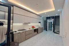Nhà mới Hoàng Mai 38m2.5T thang máy, ngay phố, gần ô tô, khu dân trí cao.
