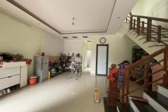 Cần bán căn nhà 2 tầng tại Định Trung giá rẻ