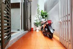 Nhà 3 tầng Thiên Lôi - sân cổng riêng, 45m, gần AEON, Giá 2.55 tỉ