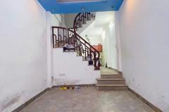 Cho thuê nhà nguyên căn ngõ 111 Giáp Bát 4 tầng x 35m2, 5 ngủ, 10.5tr ở gđ, nhóm