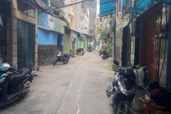 Bán gấp nhà lô góc 2 mặt thoáng Lạc Long Quân,Tân Bình, 2 tầng,sổ hồng riêng, nhỉnh 2 tỷ