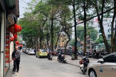 Bán Tòa Khách Sạn Phố Trần Duy Hưng,Ngõ Ôtô View hồ 150m/7Tầng (Có Hầm) 68