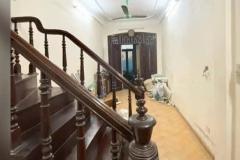 Cho thuê nhà nguyên căn ngõ Thống nhất, Đại La, Hai Bà Trưng 32m x 4T giá 9 triệu