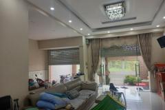Bán nhà mặt phố Q.9, 140m², 3 tầng, 4PN, 9.35  tỷ, sổ hồng