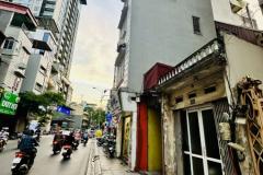 Bán nhà mặt phố Thụy Khuê, gần Chu Văn An, 58m, nhà cũ, 3 mặt thoáng, chỉ 20 tỷ
