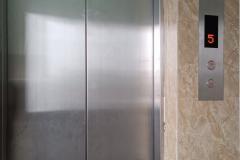 Bán khách sạn 5 tầng mặt tiền đường Đinh Công Trứ, Sơn Trà – Gần biển, giá  tốt