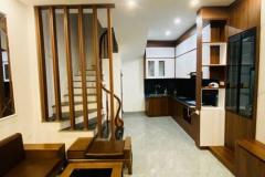 TRUNG TÂM PHỐ ĐÀM QUANG TRUNG - LONG BIÊN - 40M2 - 5 PHÒNG NGỦ - DÂN XÂY CHẮC CHẮN -