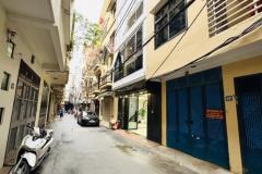 69 Hoàng Văn Thái, tòa lâu đài trắng, vượng khí thăng hoa, gara ô tô