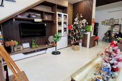 ♥ Nhà Kiệt 3.5m thẳng 50m MT Lý Tự Trọng, 65m2, 3 tầng còn mới, hiện đại, 5.x tỷ