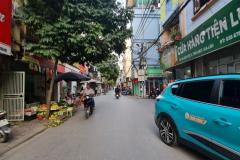 68m2 mặt phố kinh doanh Trâu Quỳ, Gia Lâm, Hà Nội. Phố rộng 10m sầm uất.