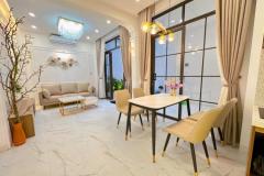 Bán nhà Hoàng Liệt DT 50m2 x 5 tầng, giá 7.8 tỷ, ngõ rộng, gần đường, đẹp, ở luôn