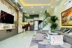 Bán gấp - Vincom Nguyễn Xí - 75m2 - 3 tầng - 3PN - HXH - PL chuẩn