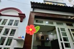 Ô TÔ SÁT NHÀ GẦN MẶT TIỀN, MỄ CỐC QUẬN 8 GẦN Q5, 30M2, 3 TẦNG MỚI ĐẸP CÓ SÂN THƯỢNG ,