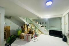 Bán nhà mặt phố Q.2, 116m², 3 tầng, 8.35  tỷ, sổ hồng<br />
```