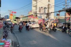 Cần Bán 16.500m2 Đất MT Đường Trường Lưu - Long Trường Q9  Giá Chỉ 165 Tỷ