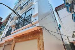 BÁN NHÀ MỚI XÂY 6 TẦNG THANG MÁY  NGÕ 68 CẦU GIẤY , LÔ GÓC , THIẾT KẾ HIỆN ĐẠI , GẦN