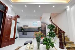 Bán căn nhà cuối cùng tại Bồ Đề, 38 m x4  tầng, 2 mặt thoáng, Giá 5.35 tỷ chủ thiện chí