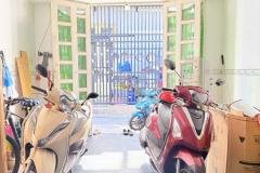 Bán nhà  mới, đẹp hẻm 4m ,  nhà 2 tầng, khu vực sầm uất Nguyễn Ngọc Nhựt, sổ vuông, 5.x