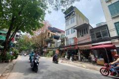 ✈️✈️✈️ SIÊU PHẨM MẶT PHỐ TRUNG TÂM, MẶT PHỐ HOÀNG HOA THÁM <br />
<br />
 .<br />
<br />
- GIÁ RẺ HƠN MẶT NGÕ-