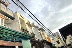 Cực Hiếm! Nhà 3 Tầng BTCT Linh Đông – 58m² Hẻm Xe Hơi, Giá Chỉ 5.6 Tỷ, Gần Phạm Văn