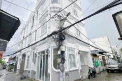 54. NHÀ 1 TRỆT 3 LẦU, SÂN THƯỢNG, GÓC 2 MẶT TIỀN, CÓ CHỖ ĐẬU ÔTÔ TRONG NHÀ