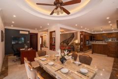 Bán biệt thự Lạc Long Quân otô, gần Hồ Tây ở sướng 145m 4tầng 29.3 tỷ