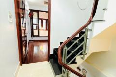 Bán nhà 3pn 3 wc 3 tầng sân thượng nhà mới dọn vào ở Nguyễn Thị Tần