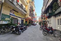 tập thể nghĩa tân tầng 1 trần cung 70m 3 ngủ full nội thất giá 5,850 tỷ ô tô đỗ cửa