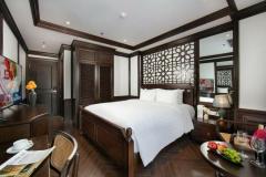 Bán khách sạn mặt phố Lương Ngọc Quyến, 79m2, 5 tầng, mặt tiền 5.4m, 77.6 tỷ, kinh