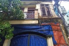 Bán nhà mặt hồ phố Quan Nhân, ô tô đỗ cửa- Kinh doanh- 3,5 tầng, DT 68m2- Mặt tiền