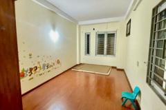 Cho thuê nhà nguyên căn ngõ 143 Nguyễn Chính, 33m² x 5 tầng, 3PN, 4 WC, 9 Triệu chốt