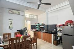 BÁN NHÀ ĐÔNG HÒA. DỊ AN.VỊ TRÍ ĐẸP. TIỆN ÍCH SUNG QUANH TUYỆT VỜI.Chỉ 3 tỷ