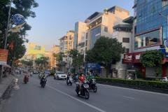bán toà nhà lô góc mặt phố Nguyễn Văn Cừ, 148m x 9 tầng, mặt tiền 6.5m, vỉa hè 6m,
