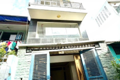 Bán CHDV 5 tầng Đường Bình Đông. Giá 8.5 tỷ TL