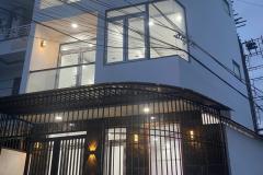 BÁN NHÀ CĂN GÓC 2 MẶT TIỀN 3 TẦNG HẺM OTO PHƯỚC LONG NGAY KĐT PHƯỚC LONG