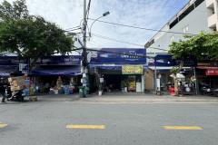 Mặt tiền chính LÝ Phục Man Q7. Dt 5,6x23,5m CN 141m2 Ngay chợ